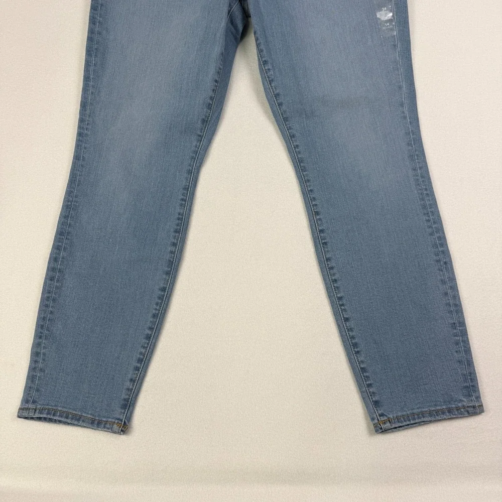 Maurices Jeans M Jean High Rise Sculpt Skinny Jean Size 14 Light Sandblast NWT‎